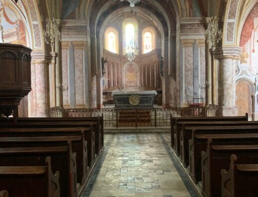 Nef de l'église Saint-Denis d'Aubigné