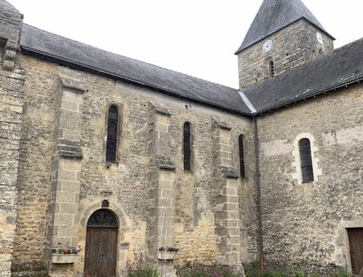 Église d'Aubigné-sur-Layon, XI-XIXe siècle