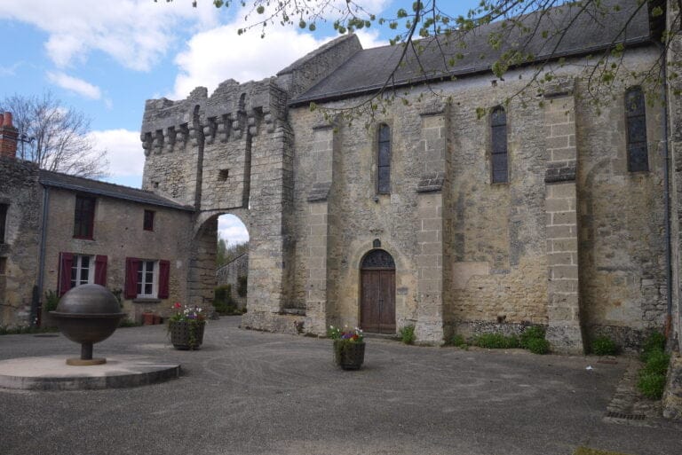 Porte d'entrée fortifiée du château d'Aubigné-sur-Layon, XVe siècle