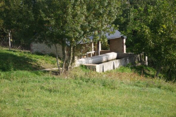 Le lavoir d'Aubigné-sur-Layon, début XXe siècle ©iKEROS