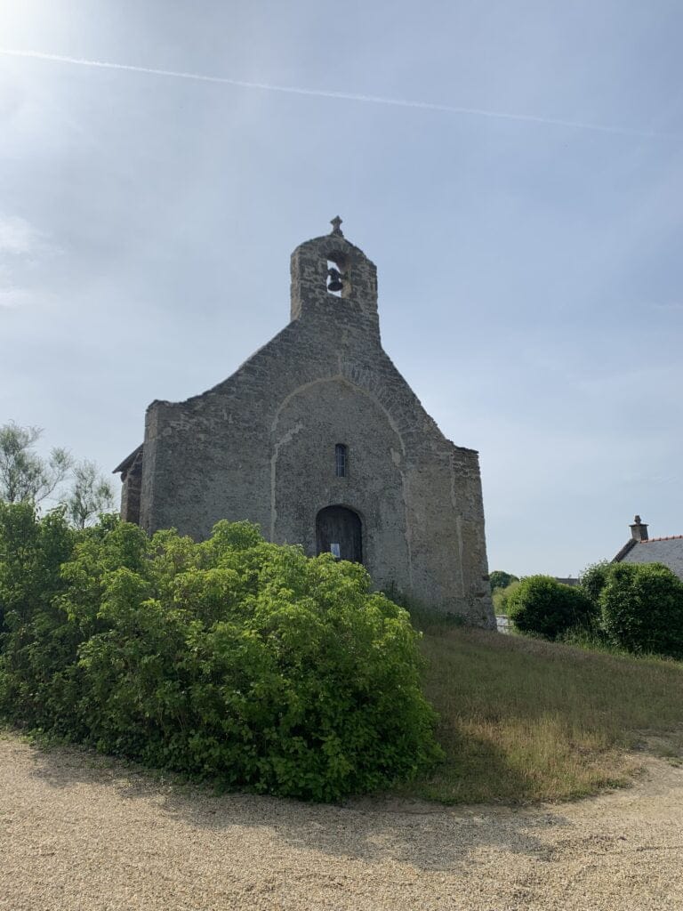Façade de la chapelle de Sousigné, © iKEROS