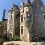 Façade renaissante de la mairie de Saint-Aubin-de-Luigné