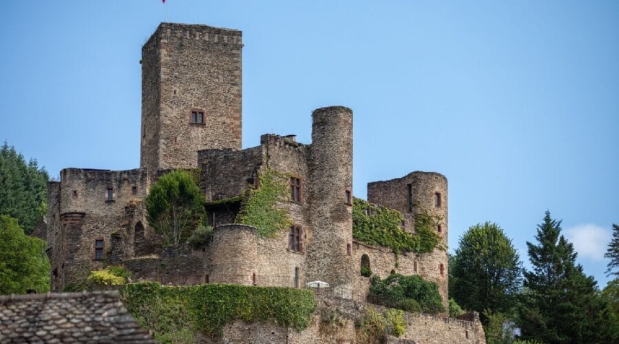 CHATEAU DE BELCASTEL