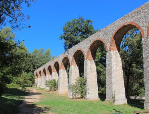 Aqueduc de la Penne sur Huveaune