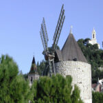 Esplanade Fréderic Mistral