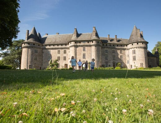 Château de Pompadour et Ecuries de l'Orangerie
