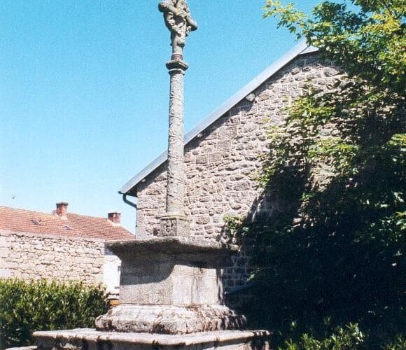 Croix de granit