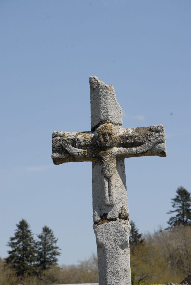 La croix du cimetière