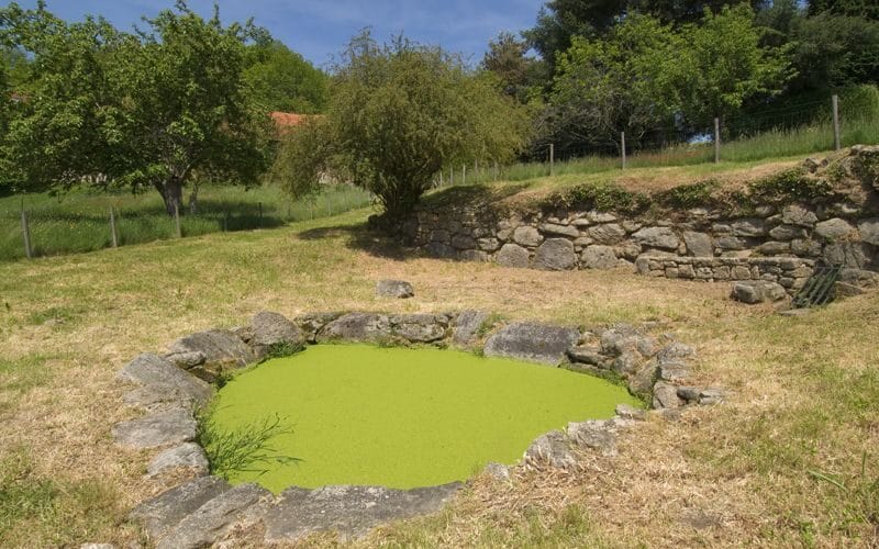 La fontaine et le lavoir de Larpent