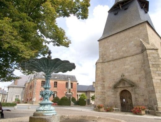 Eglise de Bussière-Dunoise