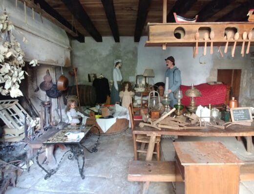 Aumônerie Saint-Jacques-de-La-Villedieu du Pont de Vau