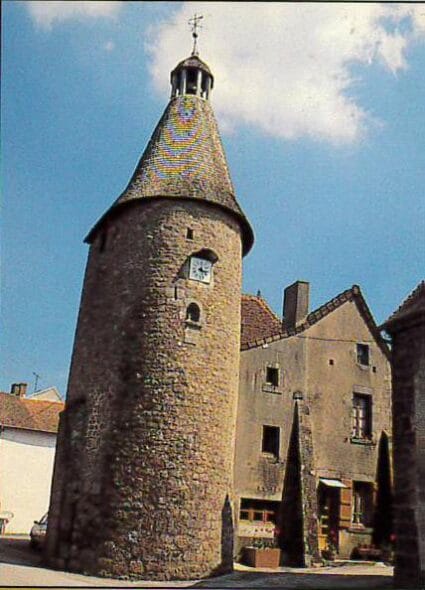 Tour de l'Horloge de Bellegarde en Marche