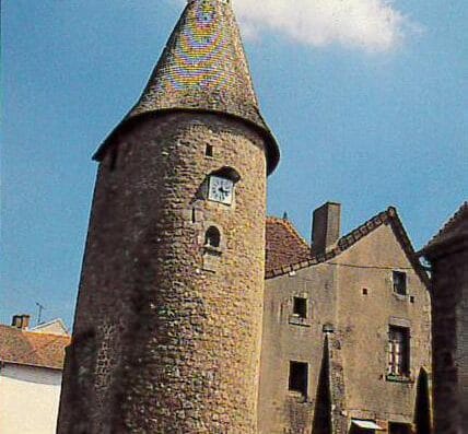 Tour de l'Horloge de Bellegarde en Marche