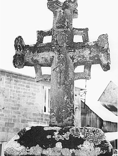 Croix de Pérols sur Vézère