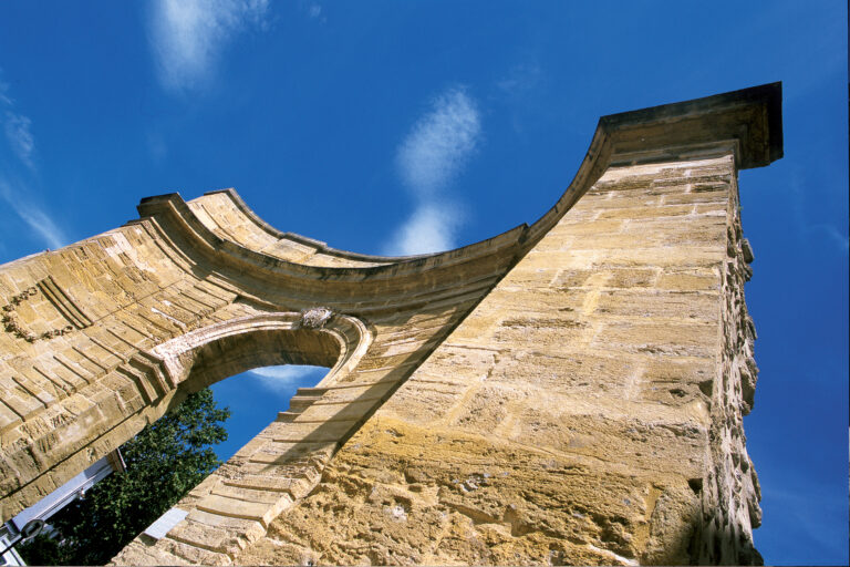 La Porte d&rsquo;Arles