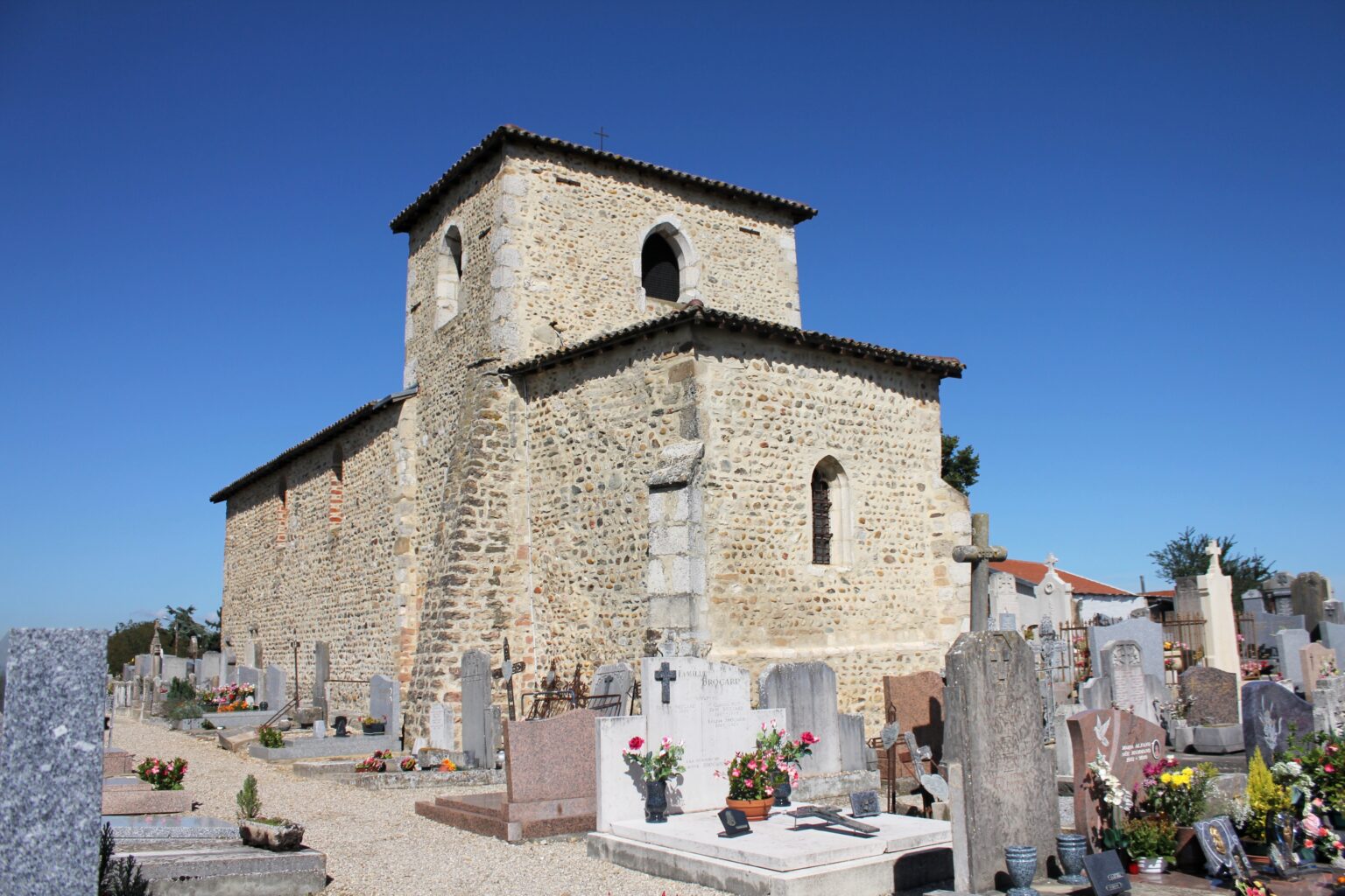 Eglise de Pusignan
