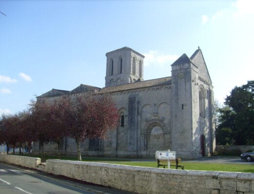 Église Saint-André de Champagne