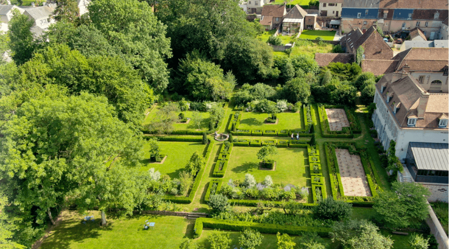 Collège royal et militaire de Thiron-Gardais