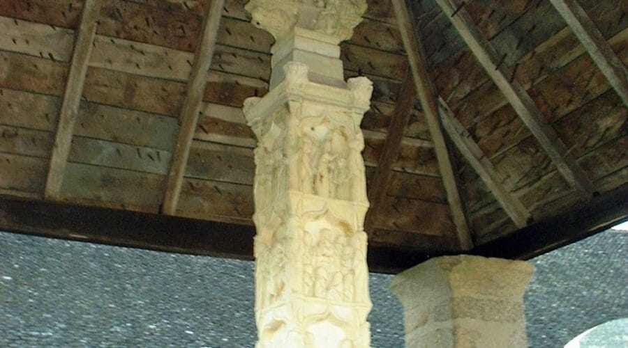 Croix couverte de l'ancien cimetière