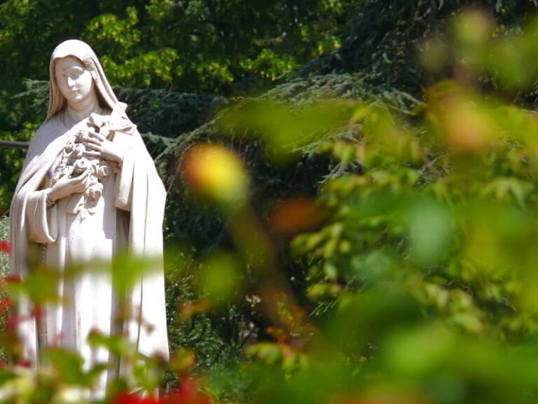 Carmel de Lisieux : Chapelle et Mémorial
