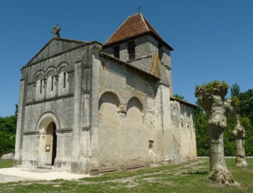 Eglise Saint-Pierre et Saint-Paul Chenaud
