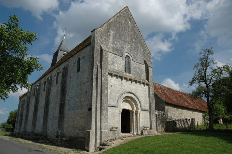 Eglise Saint-Denis – Berry Roman