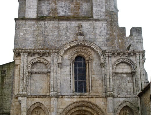 Eglise Saint-Nazaire de Corme-Royal