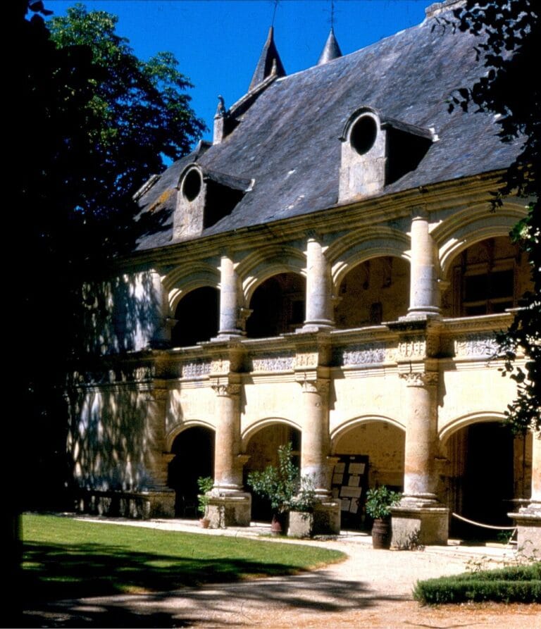 Chateau de Dampierre-sur-Boutonne
