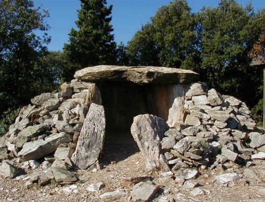 DOLMEN DU PALET DE ROLAND