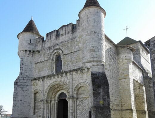 Eglise Saint-Vivien d'Ecoyeux