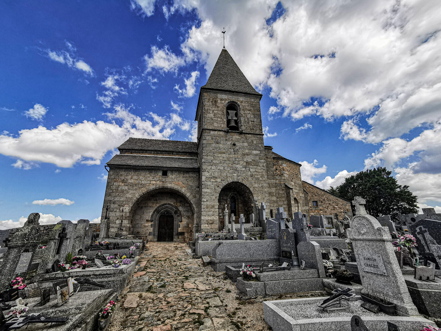 ÉGLISE SAINT-JEAN-BAPTISTE