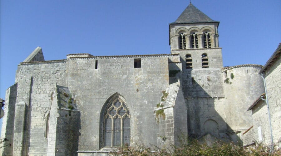 Eglise Saint-Pierre de Chaniers