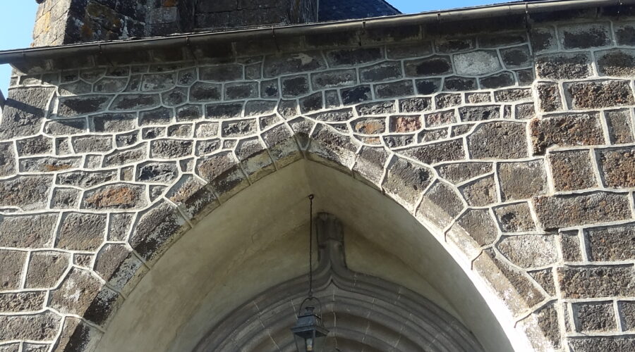 Eglise de Saint-Martin-sous-Vigouroux