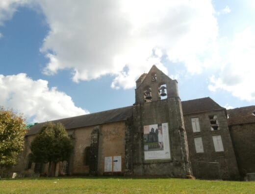 Eglise de Magnat l'Etrange