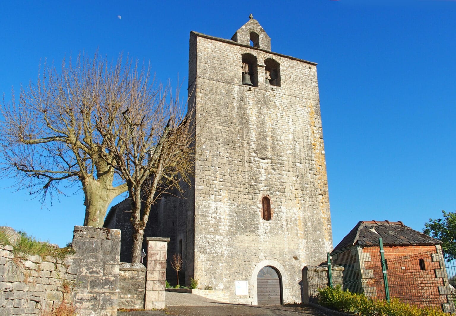 Eglise Saint Julien de Nespouls