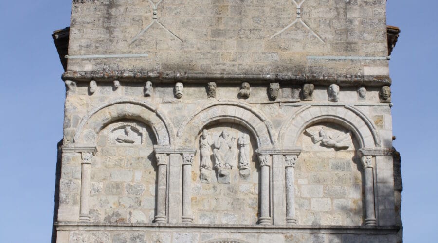 Eglise de Saint Michel de Rivière