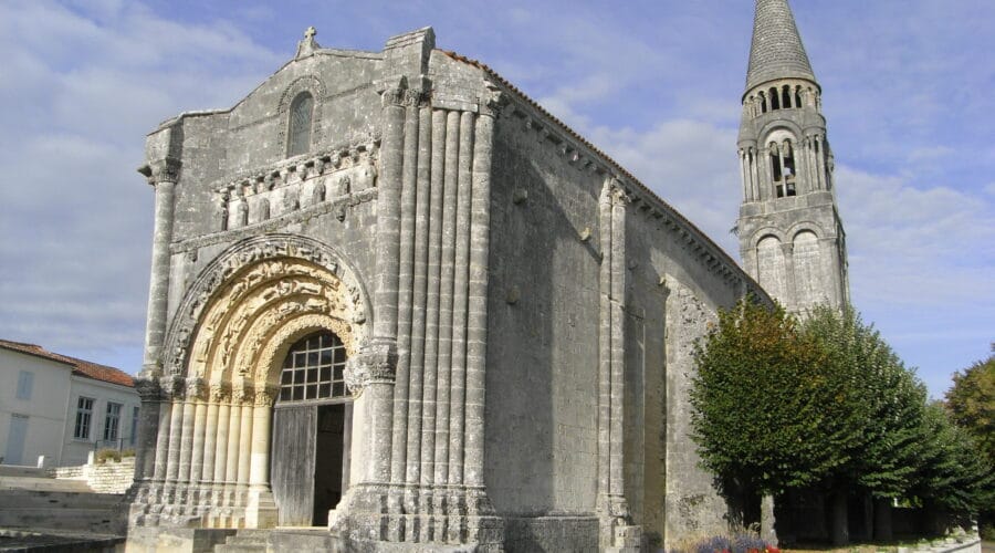 Eglise de Fenioux