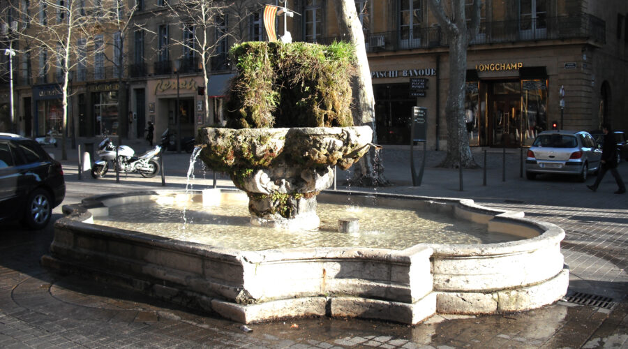 Fontaine des Neuf Canons