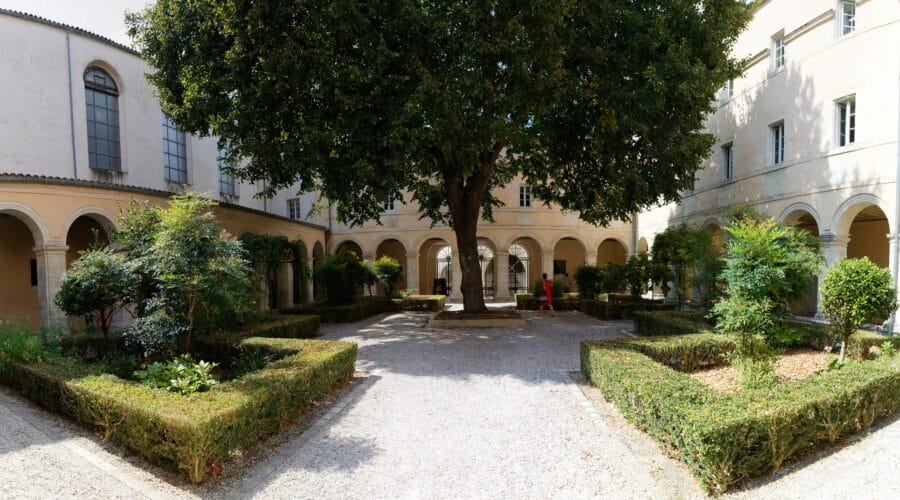 Cloître des Dames Blanches