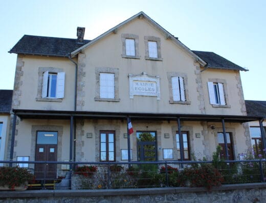 Ladignac-sur-Rondelles