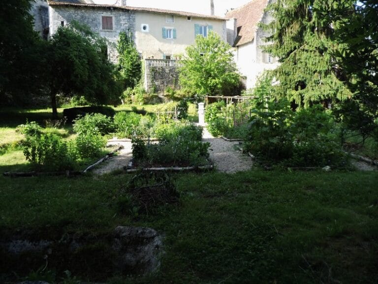 Le Jardin du Presbytère – Lo Vergier dau curet
