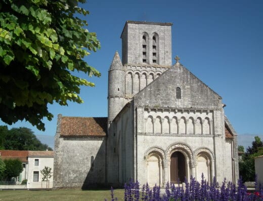 Église Notre-Dame de Corme-Écluse