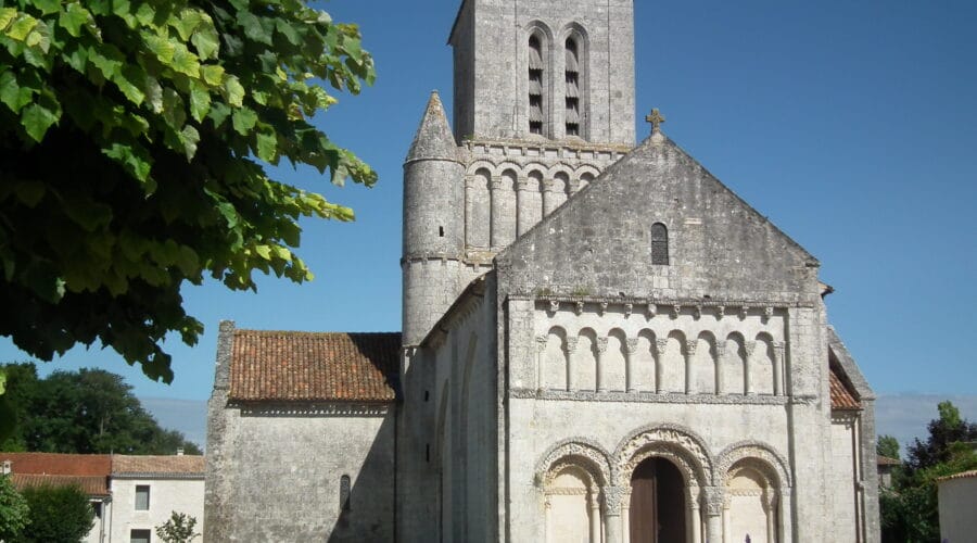 Église Notre-Dame de Corme-Écluse