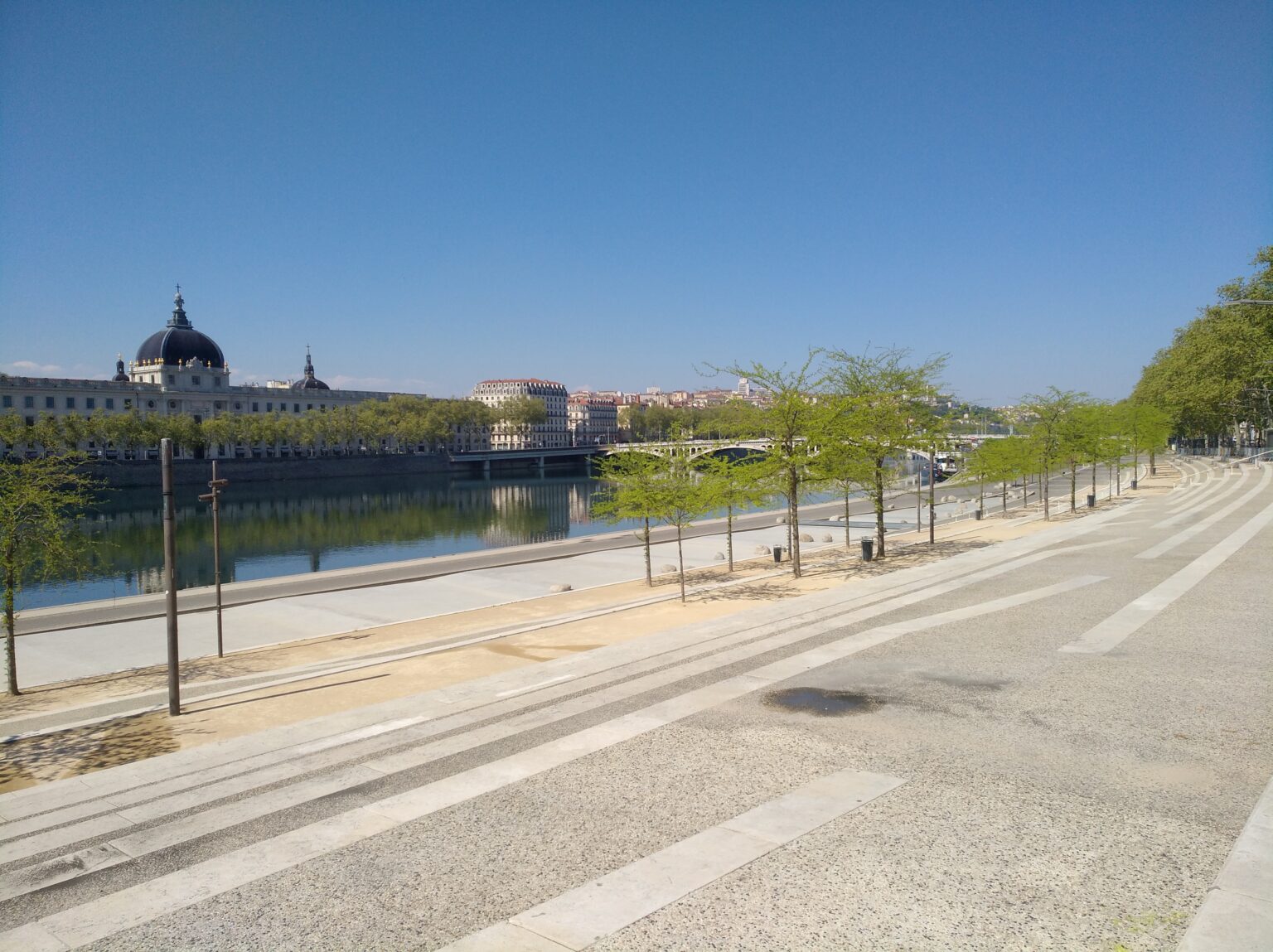 Les Berges du Rhône