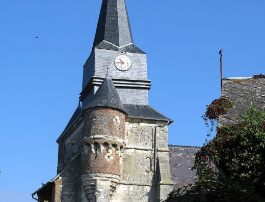 église fortifiée Macquigny