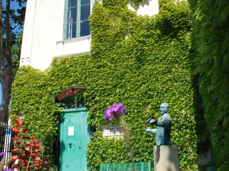 MAISON NATALE DE CHARLES TRÉNET
