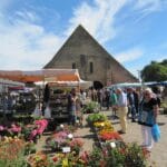 La vaste halle de Saint-Pierre-sur-Dives
