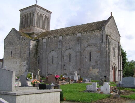 Église Saint-Pierre de Passirac