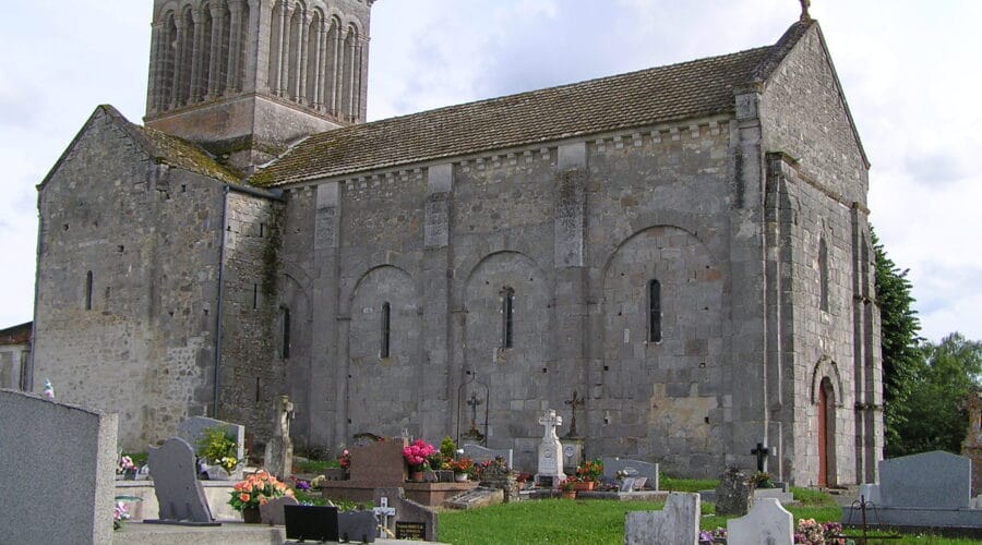 Église Saint-Pierre de Passirac