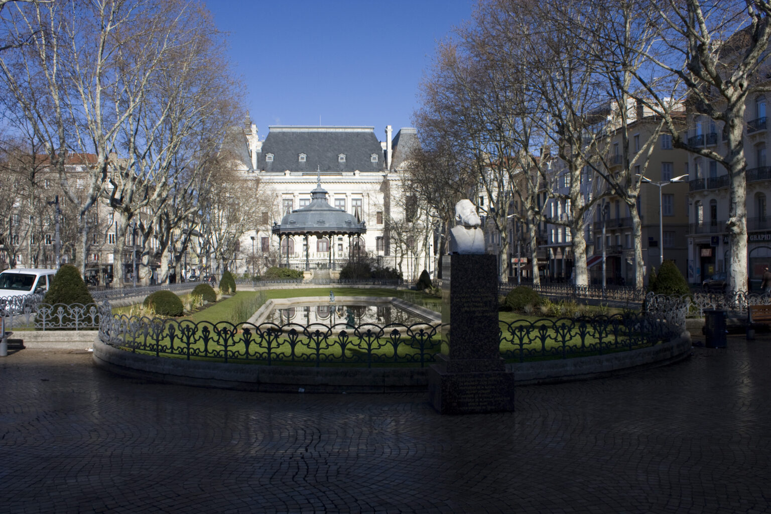 Place Jean Jaurès